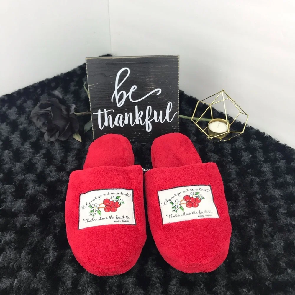 NWOT Fuzzy Red Slippers - Picture 3 of 15